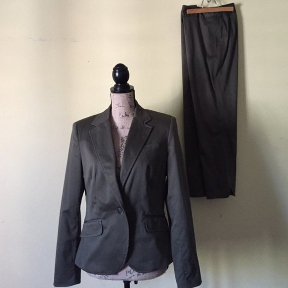 Worthington Other - Ladies Pant Suit